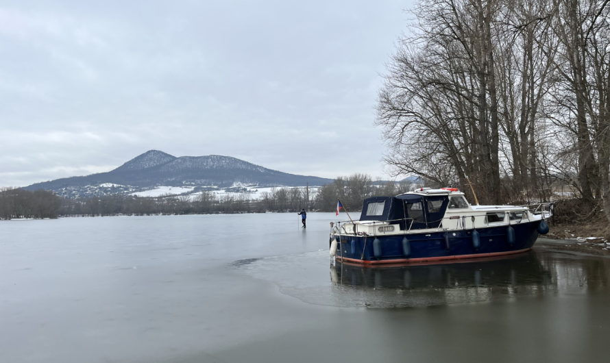 Žernosecké (Píšťanské) jezero a bruslení na zatopených loukách u Staré Boleslavi